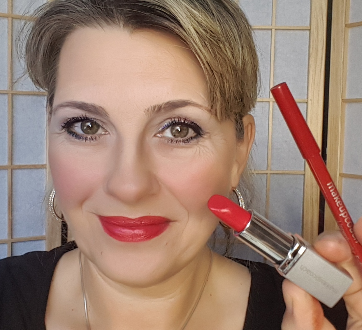 www.makeupcoach.com, gepflegte rote Lippen
